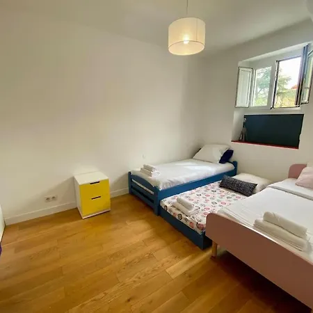 Spacieuse 4 Proche Paris Villa Clamart